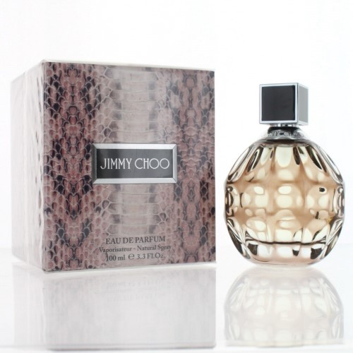 Discover the Best Perfumes for Men: Our Top Picks! 4 https://example.com/images/choosing-perfect-scent.jpg