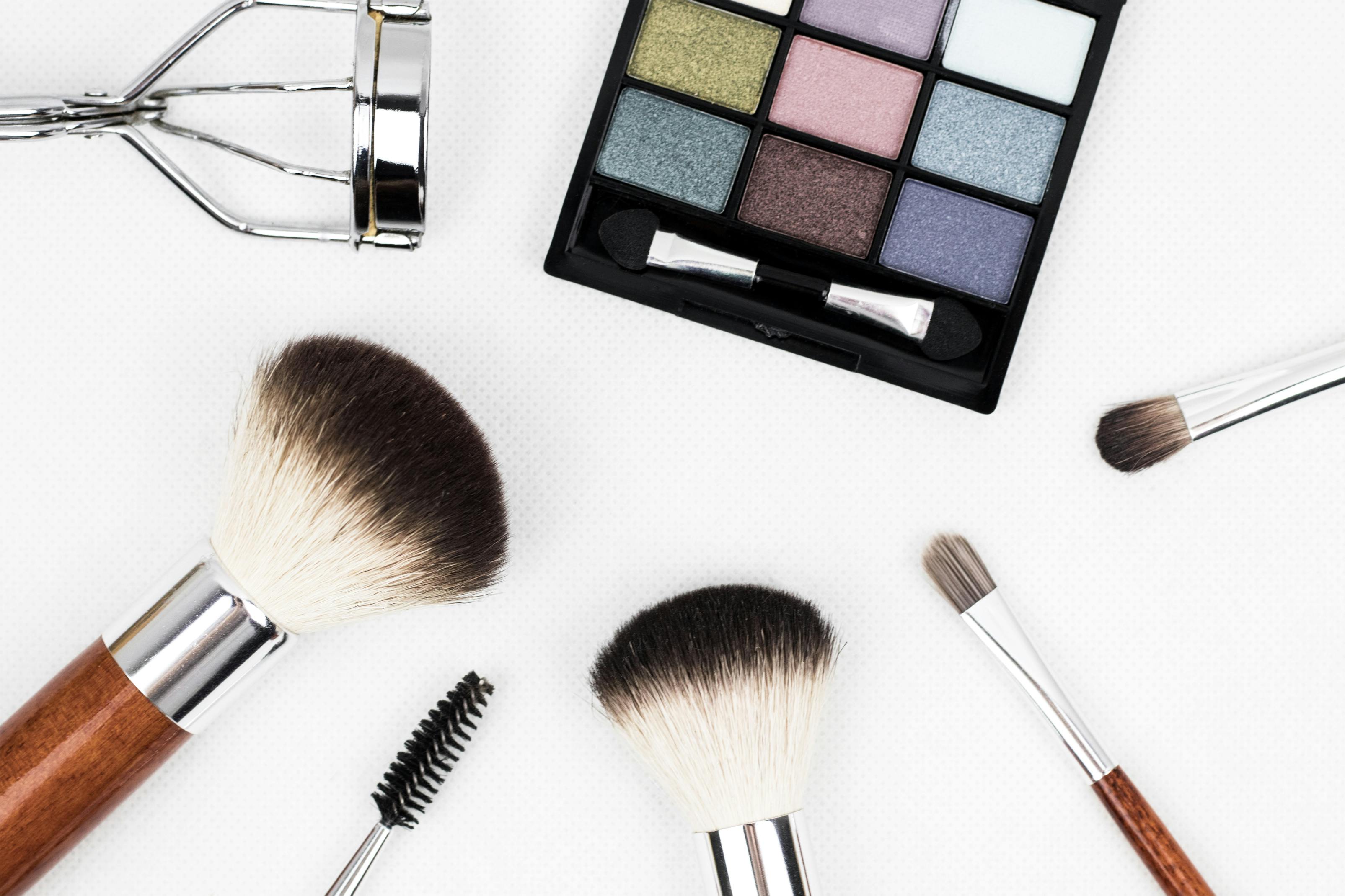 https://www.example.com/top-rated-permanent-makeup-schools-texas.jpg