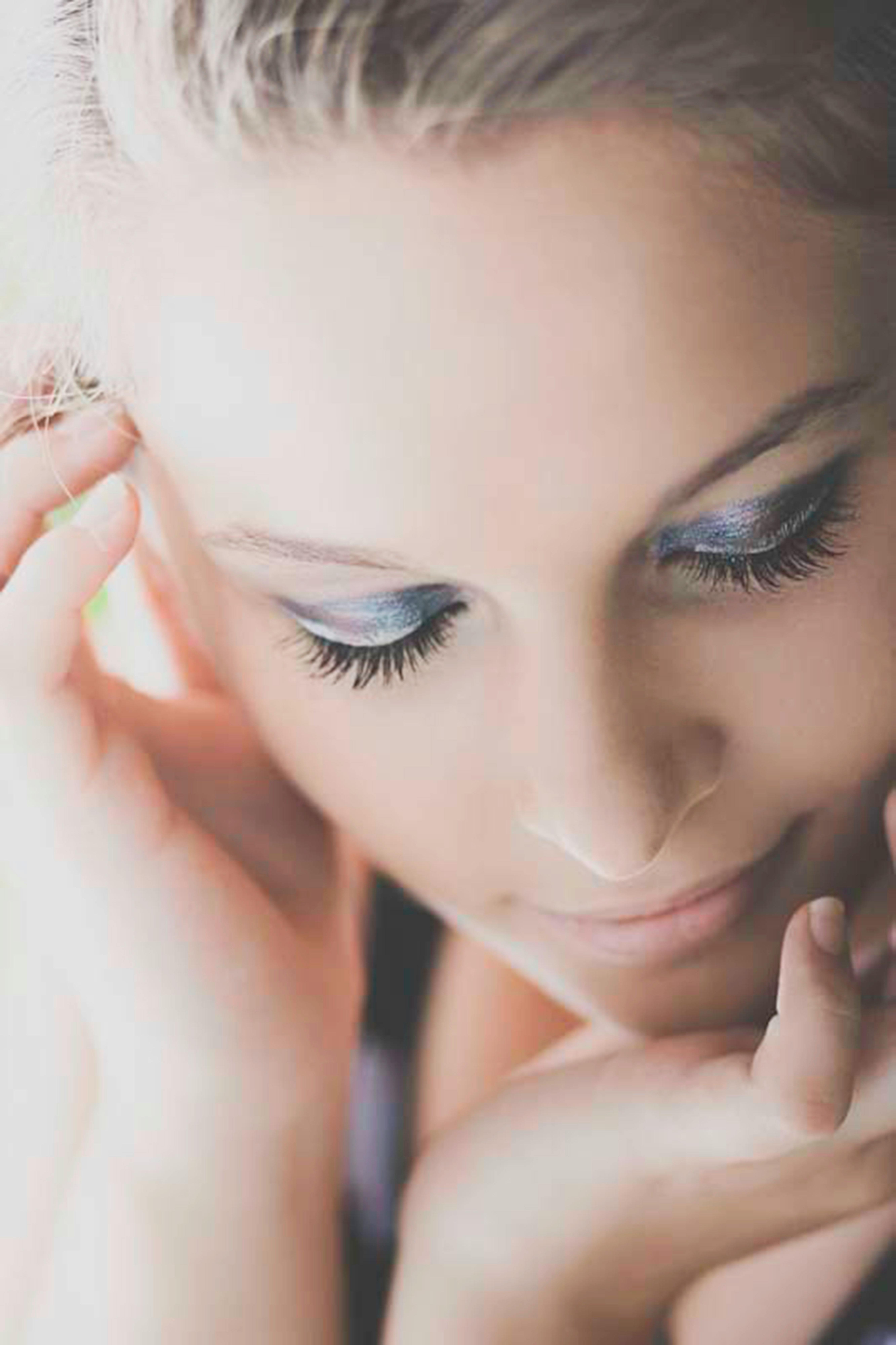 https://example.com/scalp-micropigmentation-faq.jpg