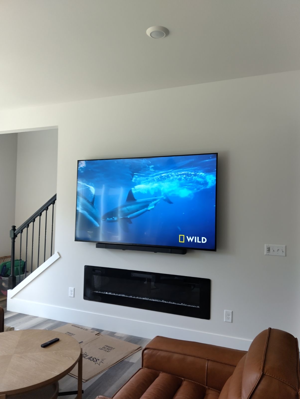 https://example.com/professional-tv-mounting-benefits.jpg